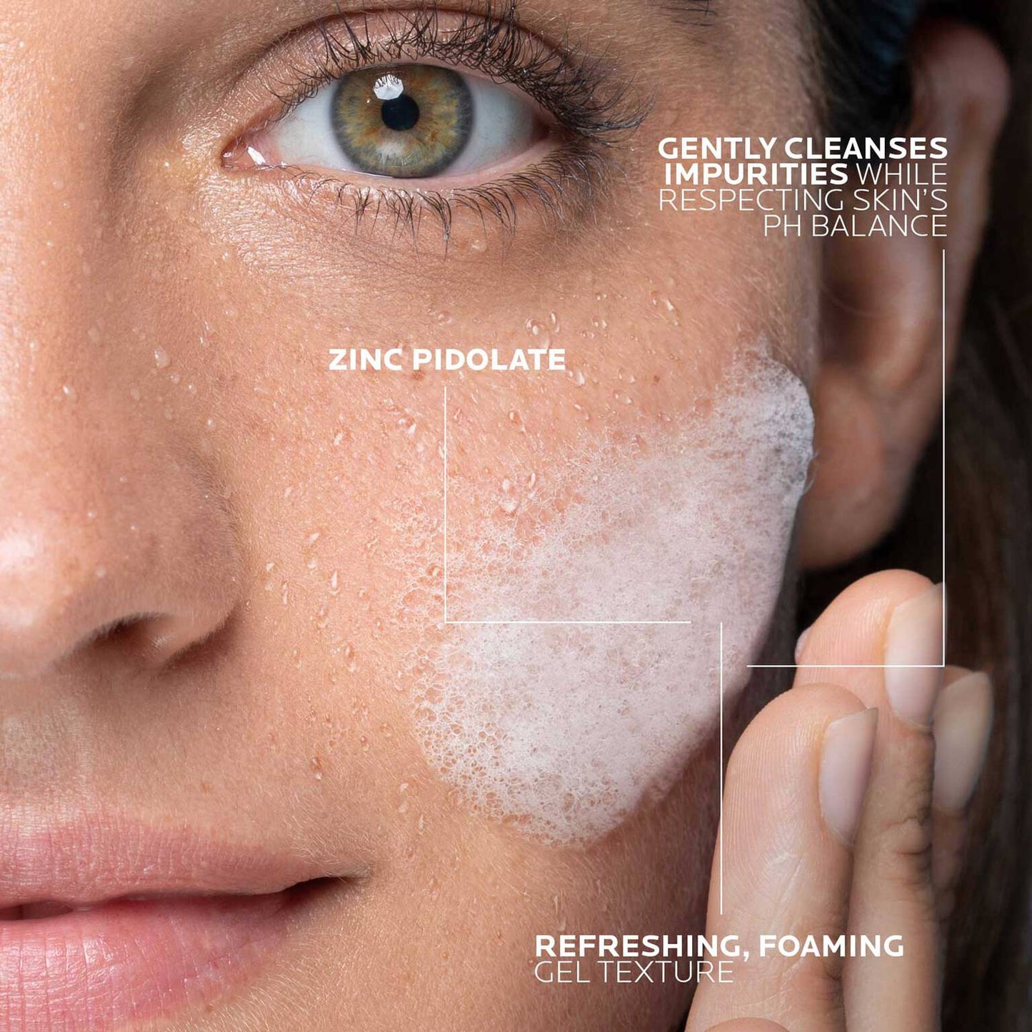 effaclar-gel-facial-wash-for-oily-skin-d5 LaRochePosay-Product-Effaclar-Effaclar-Foaming-Gel-400ml-3337872411991-texture-REV.jpg